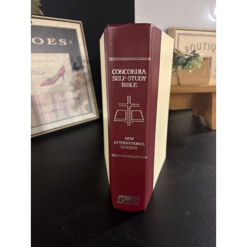 Concordia Self-Study Bible New International Version 1985 Tabbed Beautiful